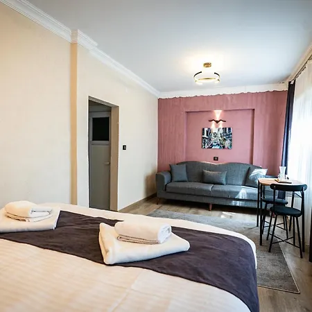Πανσιόν The Galata 3*
